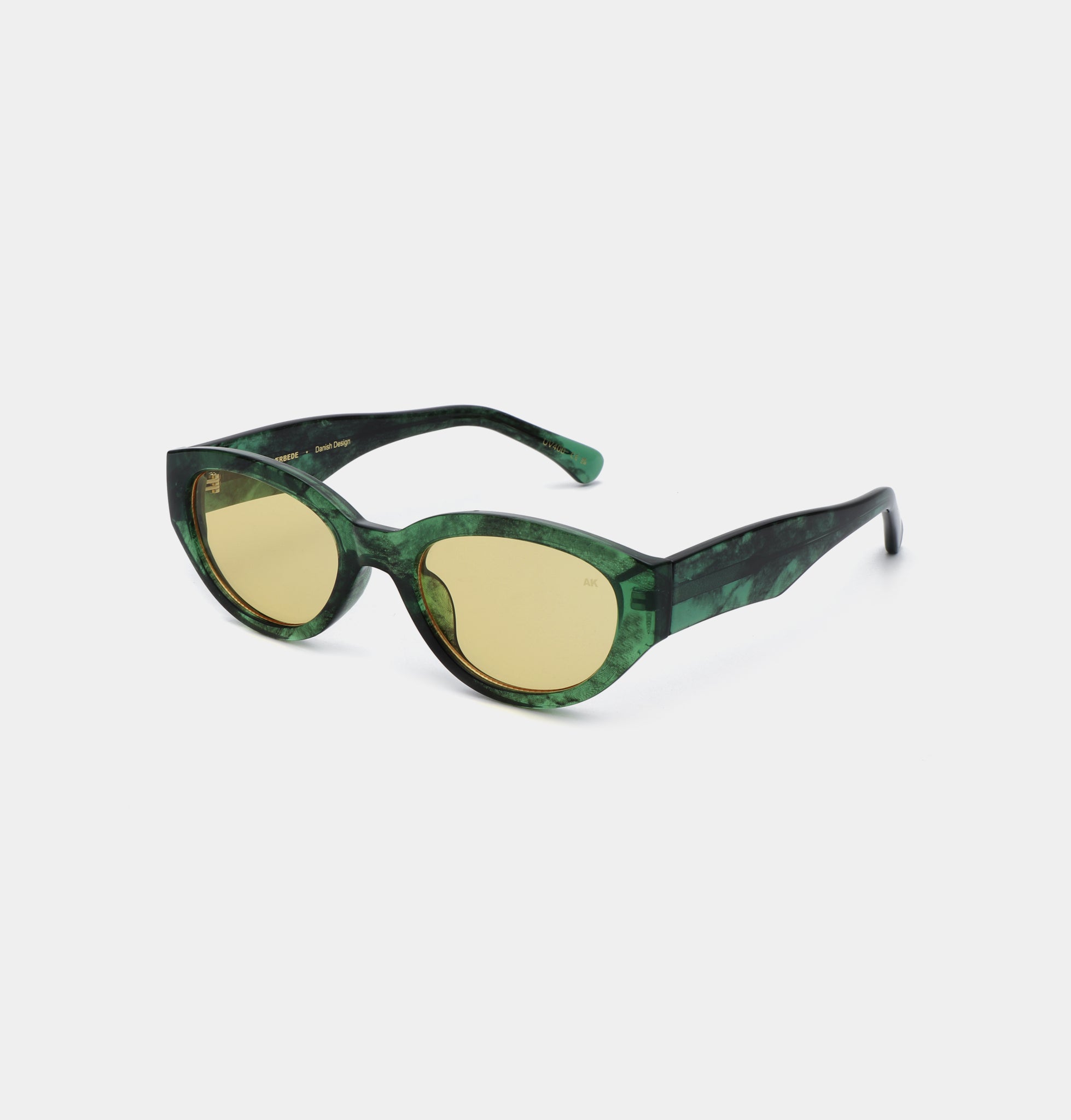 Winnie - Green Marble Transparent